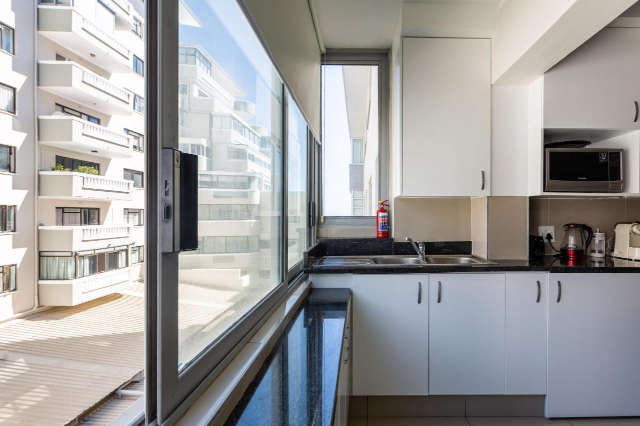 Perfect Beachfront Apartment *